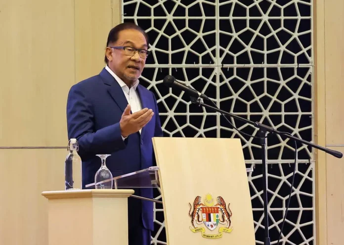 Prime Minister Anwar Ibrahim speaks at the 2023 Budget Dialogue Council in Putrajaya malaysia latest news sport news malaysianews.my